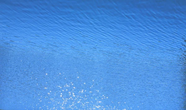 Blendung auf dem Wasser — Stockfoto