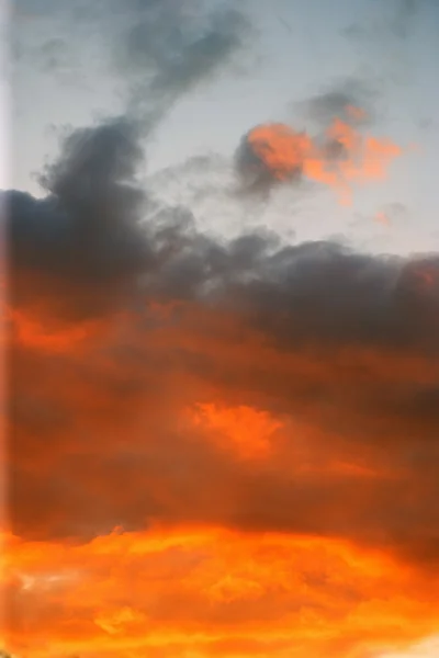 Solnedgång himmel på sommaren — Stockfoto