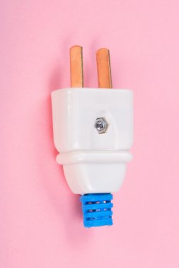 Amerikan çıkış Plug-pembe arka plan