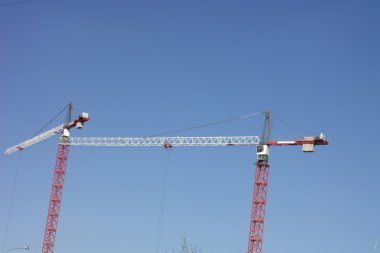 Gökyüzü Arkaplanı Üzerine Crane Kulesi