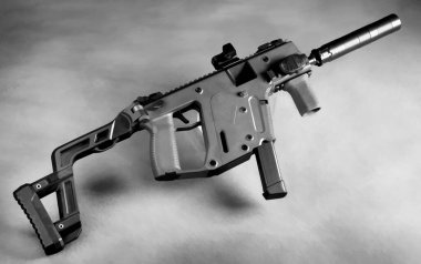 Susturucu / Susturuculu modern 9mm katlanabilir çanta tabancası.