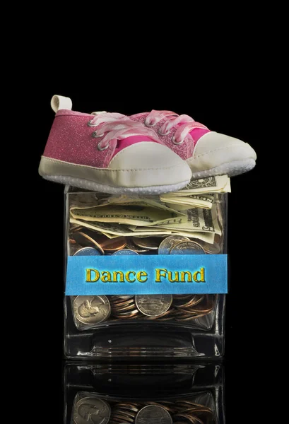 Dance fonden burk. — Stockfoto