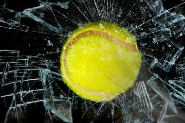 Tenis topu camı.