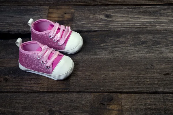 Zapatos de bebé rosa . —  Fotos de Stock