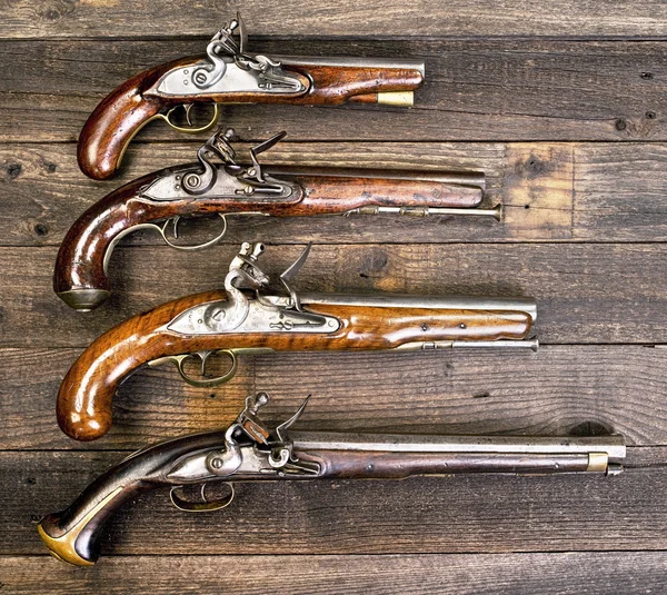 Antyczne Flintlock pistoletów. — Zdjęcie stockowe