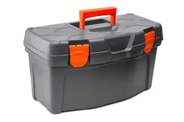 Plastik alet kutusu beyaz arkaplanda izole edildi