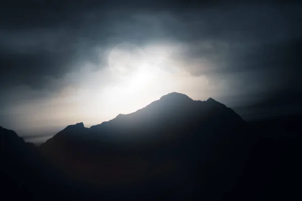 Vista Luna Llena Naciente Sobre Las Montañas Polacas Tatra — Foto de Stock
