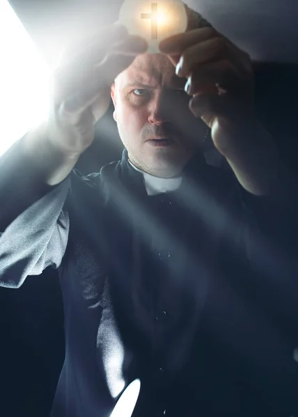 Priest Holding Muse Holy Mass — Stock Photo, Image