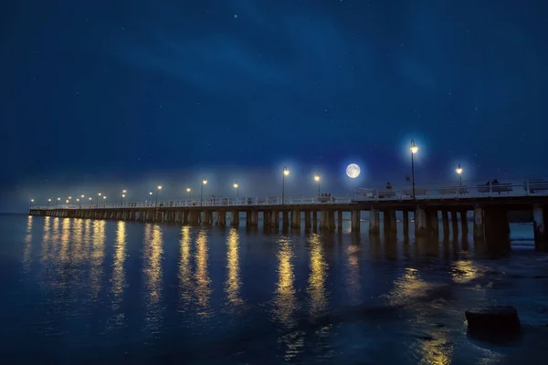 Vista Nocturna Noche Iluminada Por Luna Muelle Gdynia Polonia — Foto de Stock