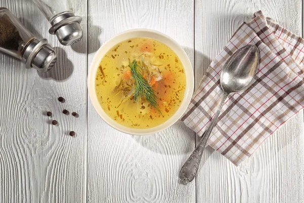 Вкусный и здоровый огуречный суп — стоковое фото
