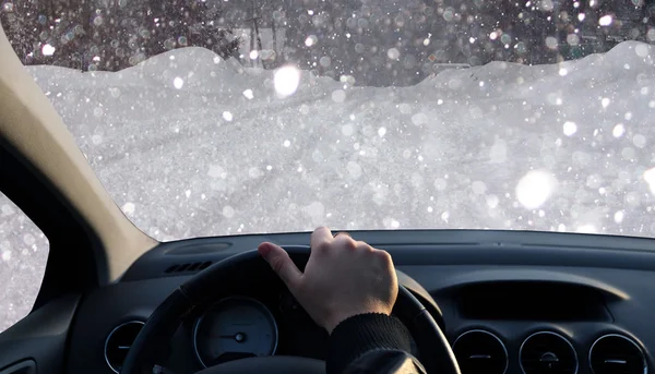 Bad snow weather on the road — Stock Photo, Image