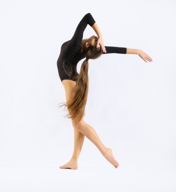 Nişanlı genç kız sanat jimnastik