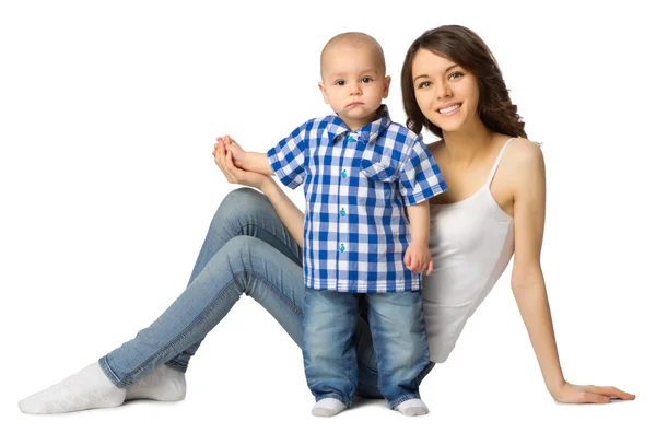 Mujer joven con niño pequeño —  Fotos de Stock