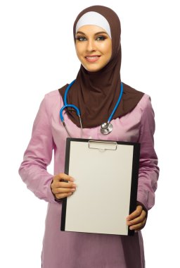 Müslüman kadın tıp doktoru