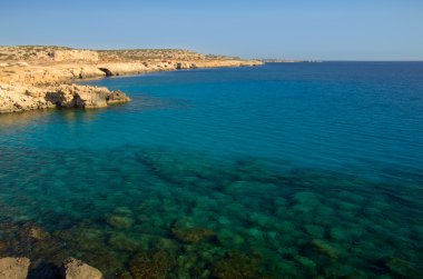 Deniz kıyı temiz su ile