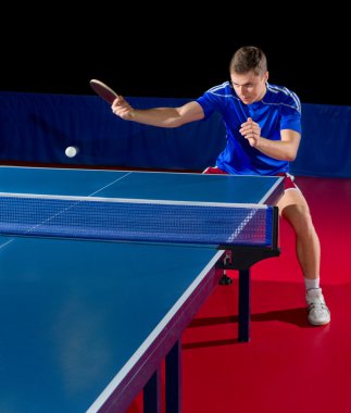 Masa tenis oyuncusu