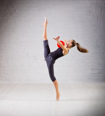 Kız Sanat jimnastik devreye girer