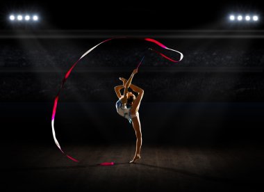 Nişanlı kız sanat jimnastik