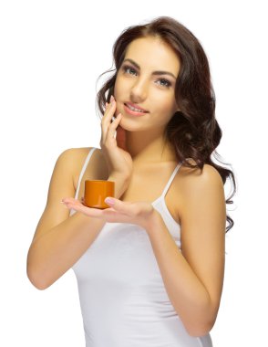 vücut kremi sağlıklı genç kızla