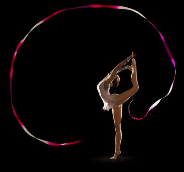 Nişanlı genç kız sanat jimnastik