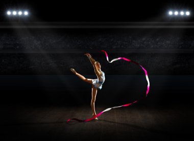 Kız Sanat spor salonu, jimnastik yapan