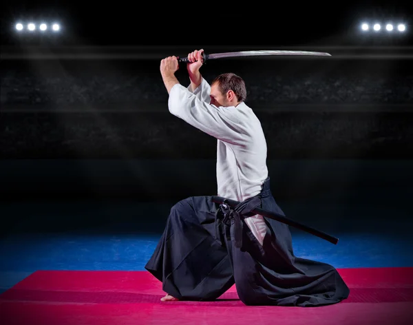 Aikido combattente con la spada — Foto Stock