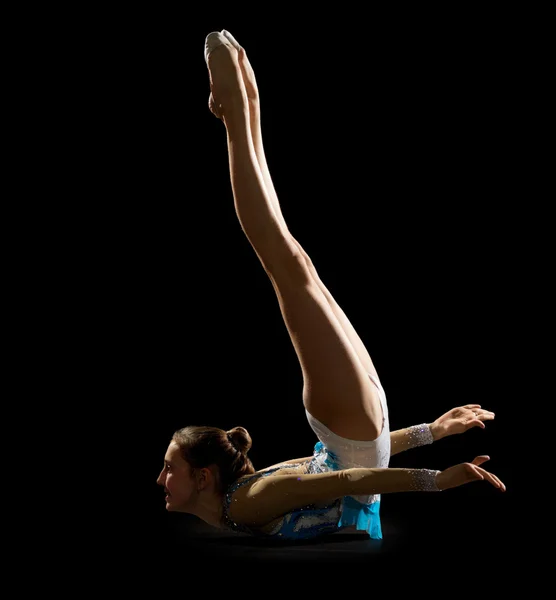 Młoda dziewczyna zaangażowane sztuki gimnastyczne — Zdjęcie stockowe