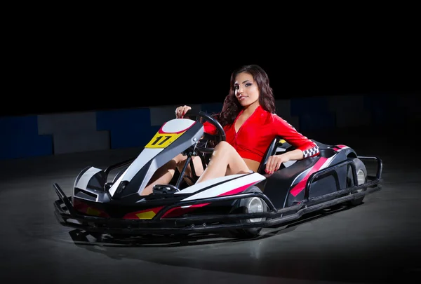 Giovane ragazza karting corridore — Foto Stock