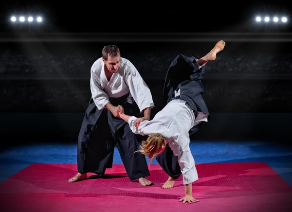 Fight between two martial arts fighters — Stock Photo, Image