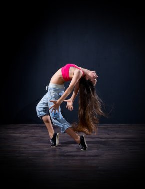Modern dansçı kız (normal ver)