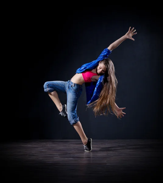 Modern dansçı kız (normal ver) — Stok fotoğraf