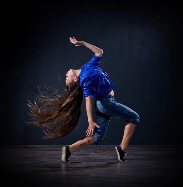 Chica bailarina moderna (ver normal ) — Foto de Stock