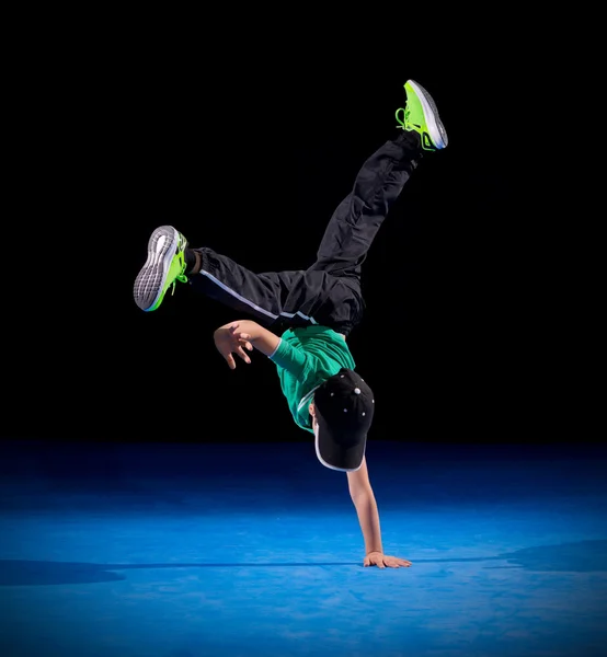 Little boy breakdancer — Stock Photo, Image