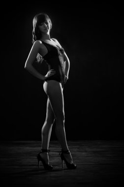 Kız düşük anahtar portresi