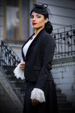 Retro tarz kostüm (normal ver genç kadın)