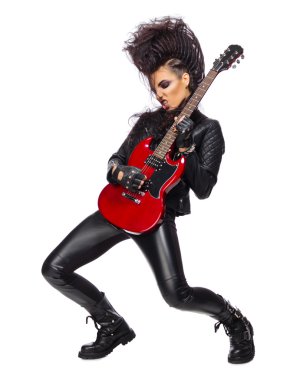 Rock müzisyeni deri giyim