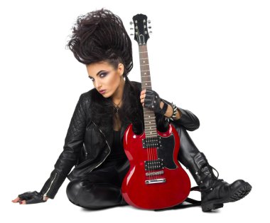 Rock müzisyeni deri giysili