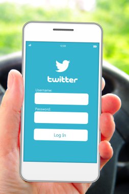 Gdansk, Polonya - 3'ü Haziran 2014: cep telefonu zekâ tutan el