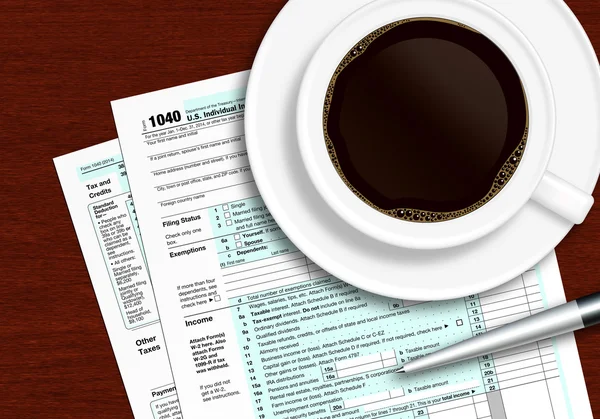Daňové formuláře 1040 perem a kávy na dřevěný stůl — Stock fotografie