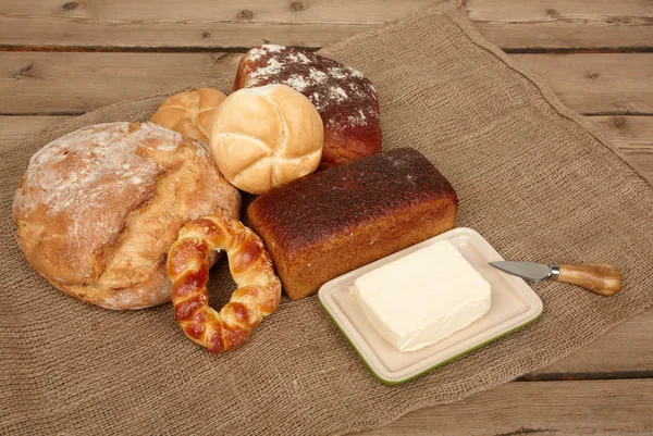 Pan y mantequilla frescos Fotos de stock libres de derechos
