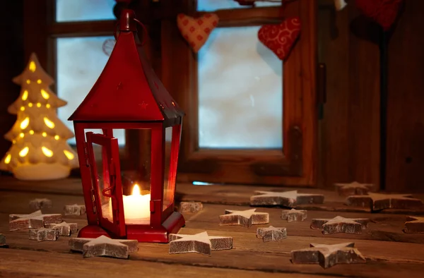 Ventana esmerilada con decoración de Navidad — Foto de Stock