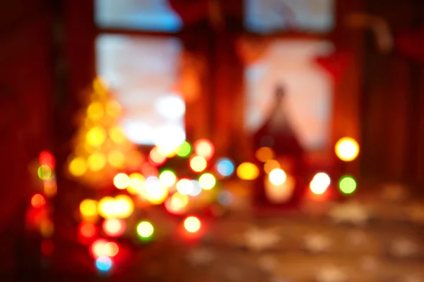 クリスマスの装飾とフロスト窓 — ストック写真