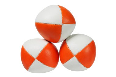 Beyaz arka planda üç hokkabazlık topu