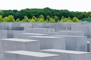 Öldürülen Avrupa Yahudilerinin anısına.