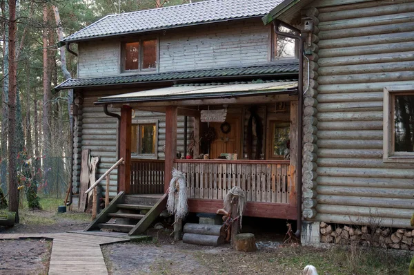 Altes Holzhaus — Stockfoto