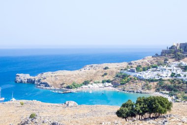 dağlarda bir kasaba. Lindos, Yunanistan