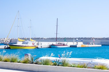 Yakıt ikmal deniz tekneler ve gemiler