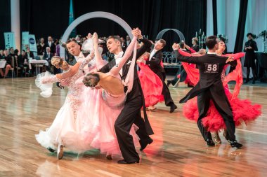 Yavaş vals dans rakip