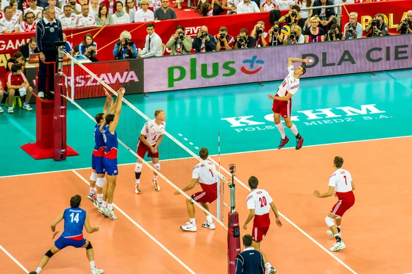 Varşova, Polonya - Ağustos 30: Voleybol Erkekler Dünya Şampiyonası açılış oyun Polonya-Sırbistan, Varşova, 30 Ağustos 2014 — Stok fotoğraf