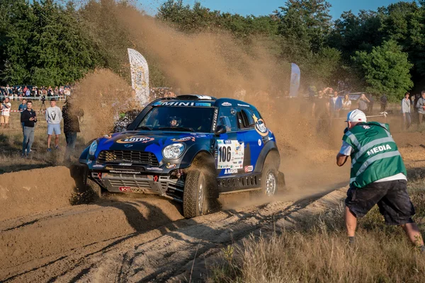 Lotto Baja Polonia ocho rondas de la Copa del Mundo de la FIA de este año para los rallyes de Cross Country — Foto de Stock